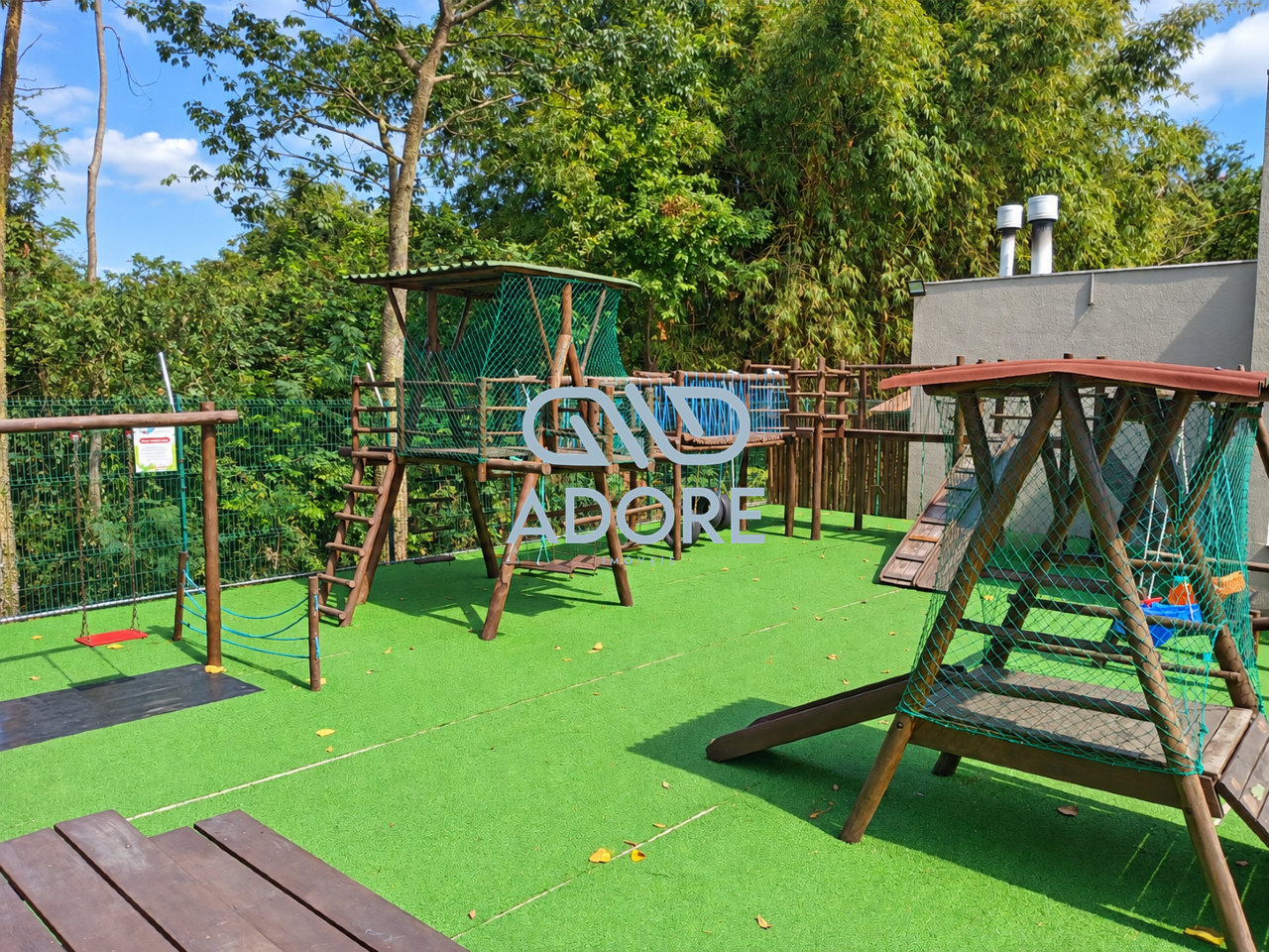 Apartamento à venda no Edifício Jardim dos Taperás: 
