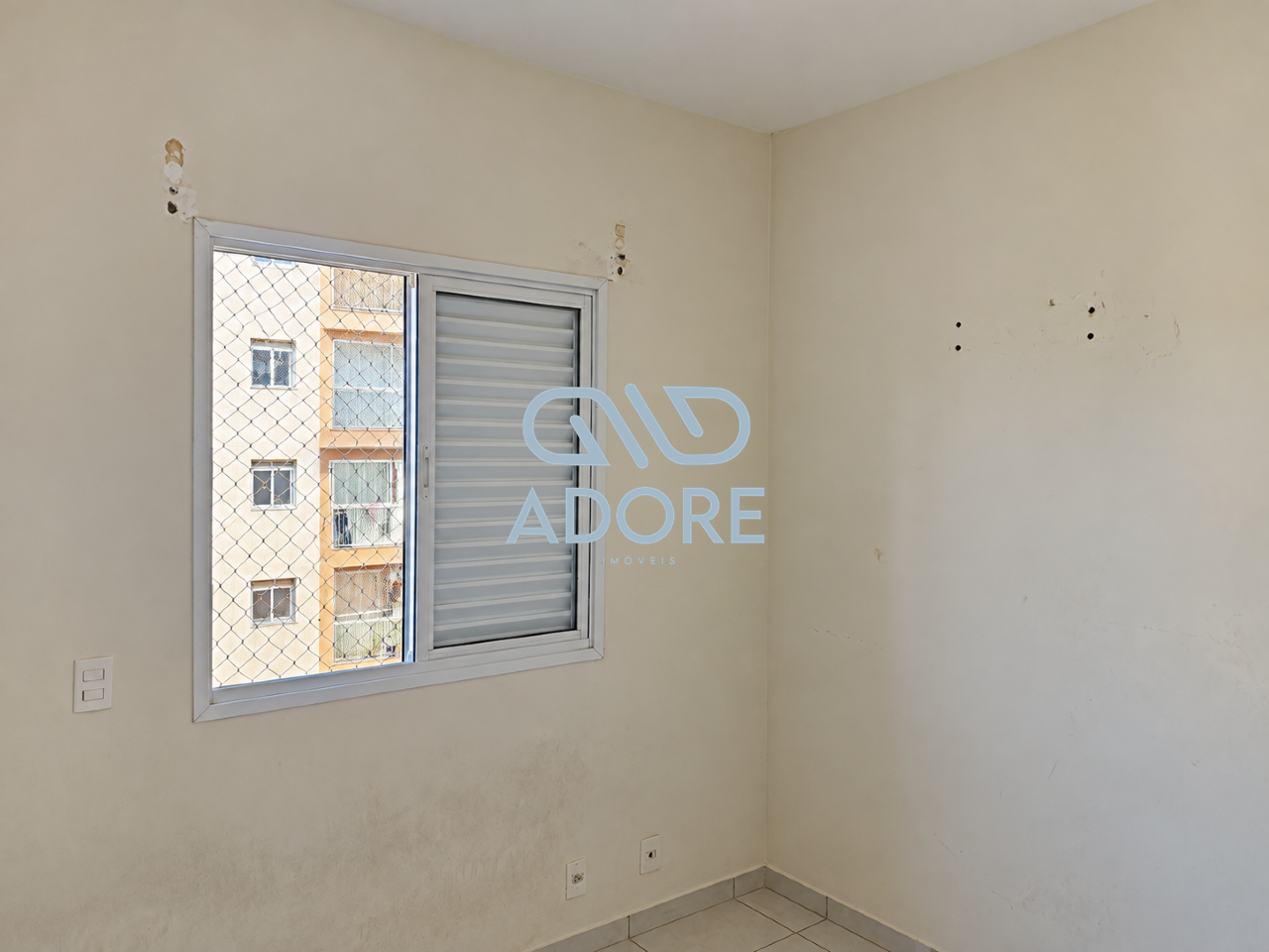 Apartamento à venda no Edifício Jardim dos Taperás: 