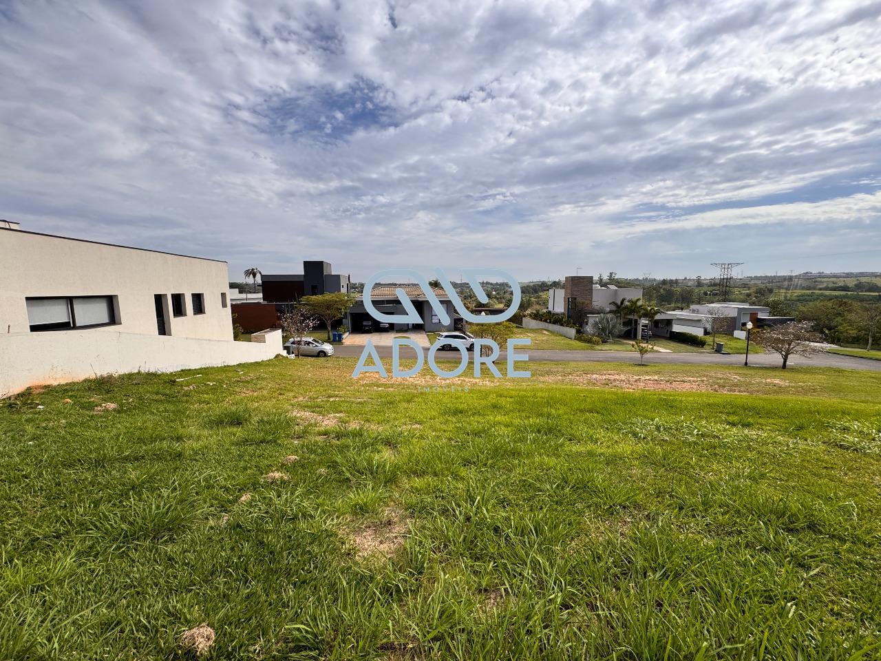 Terreno à venda no Condomínio Villas do Golfe: 