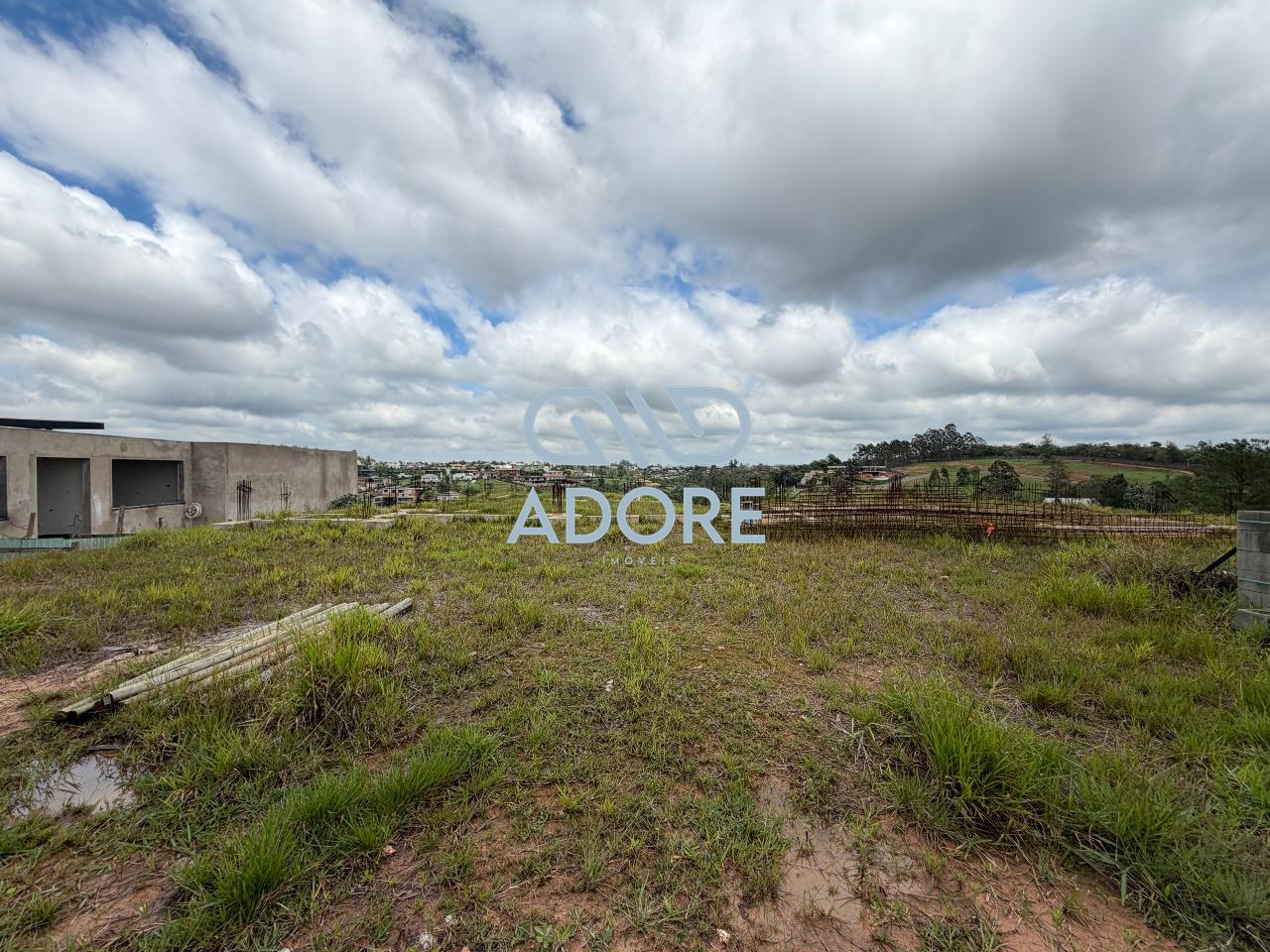 Terreno à venda no Condomínio Terras de São José II : 