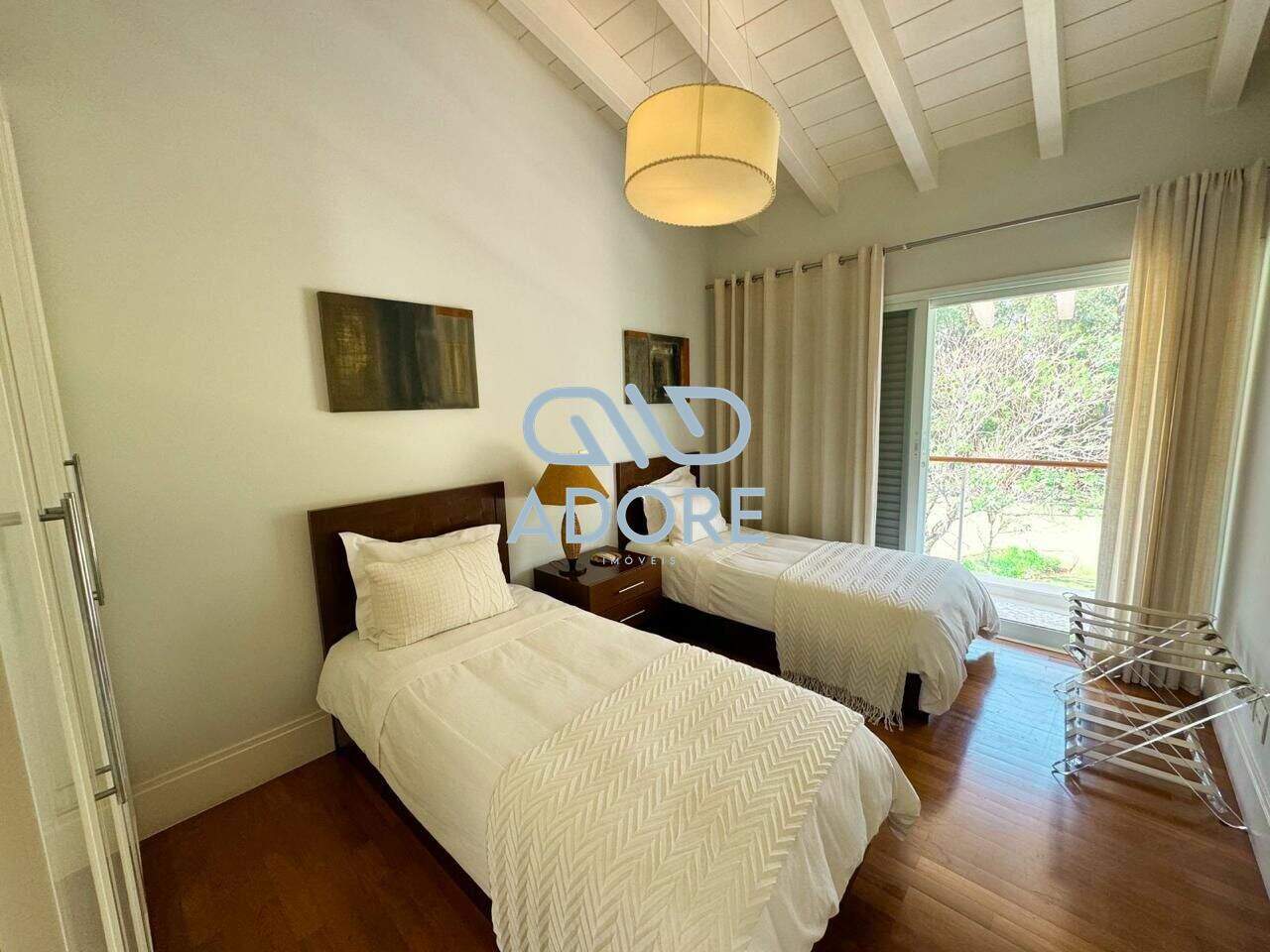 Casa de Condomínio à venda no Condomínio Fazenda Vila Real: 