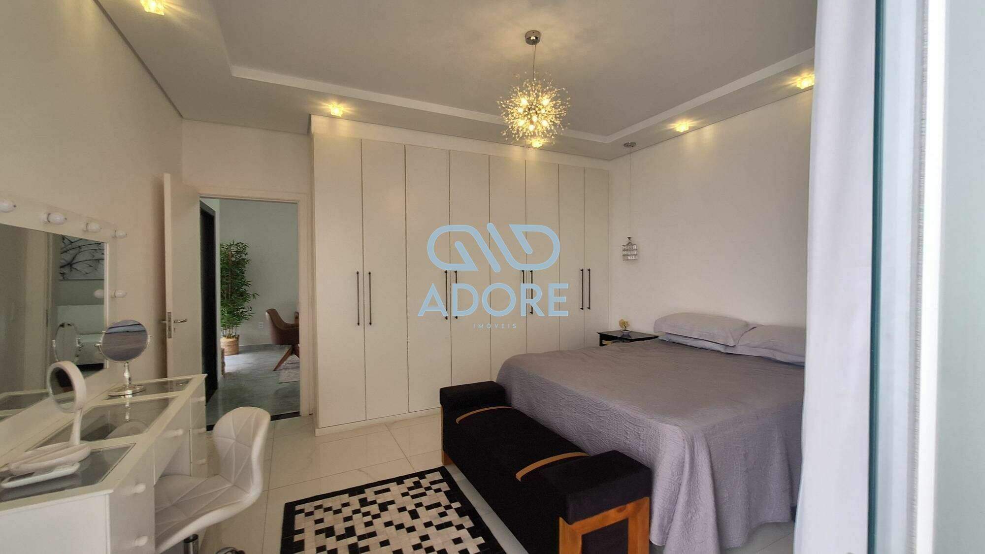 Casa de Condomínio à venda no Portal da Vila Rica: 