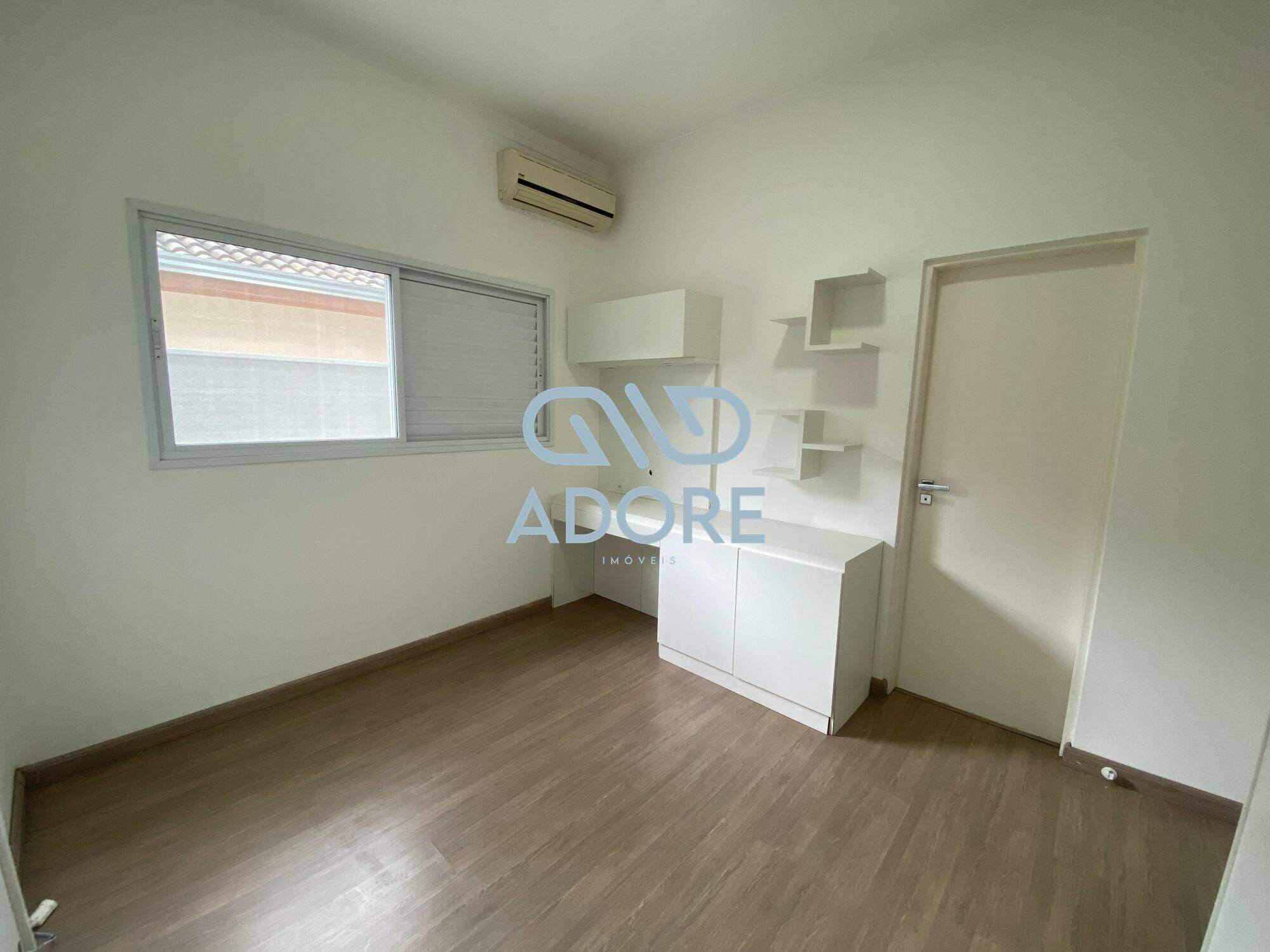 Casa de Condomínio à venda no Portal da Vila Rica: 