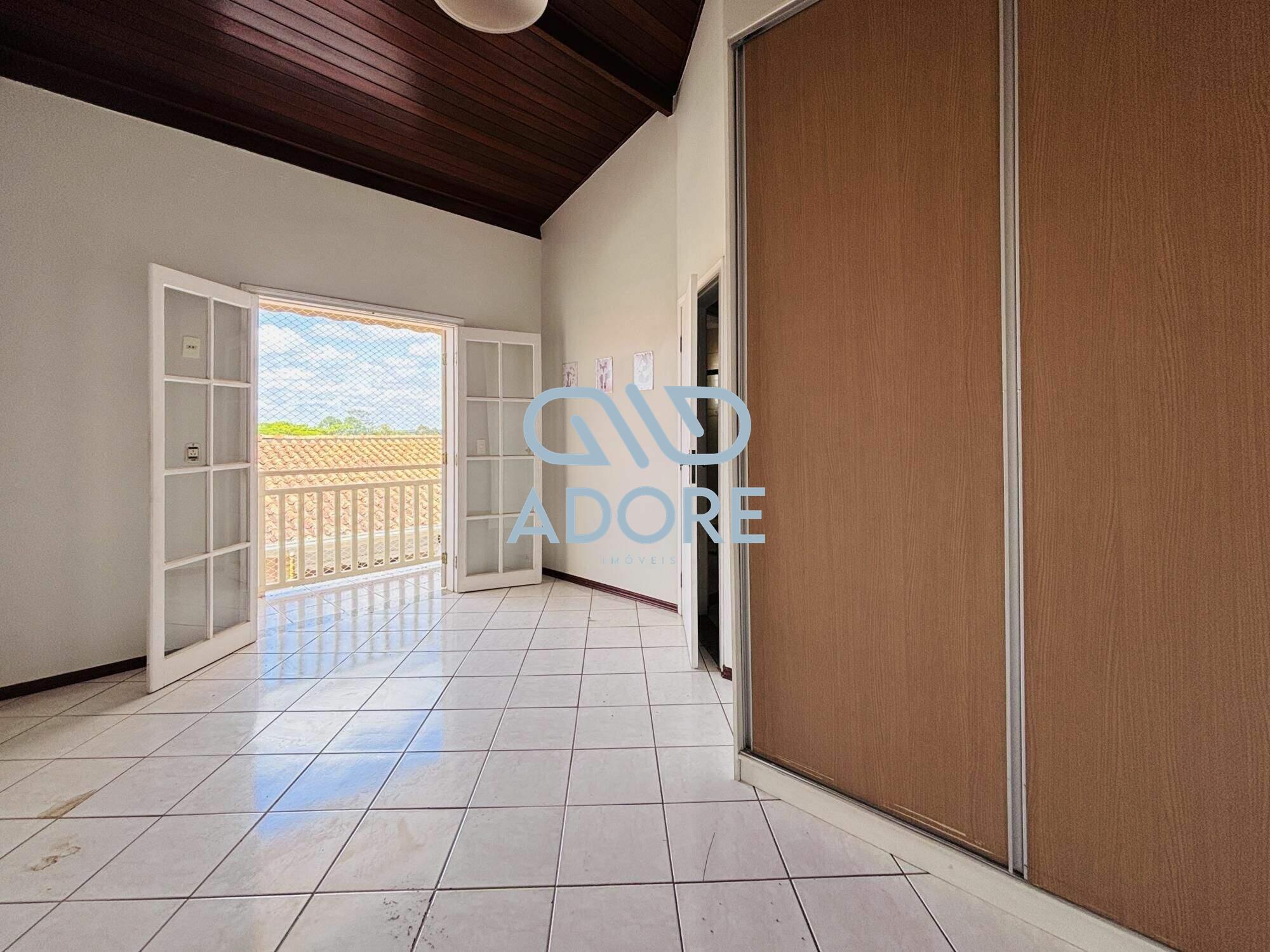 Casa de Condomínio à venda no Portal da Vila Rica: 