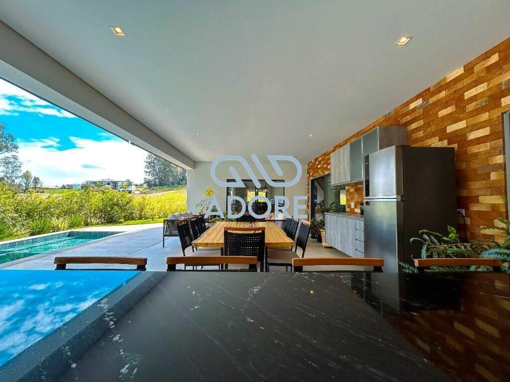 Casa de Condomínio à venda no Condomínio Terras de São José II : 