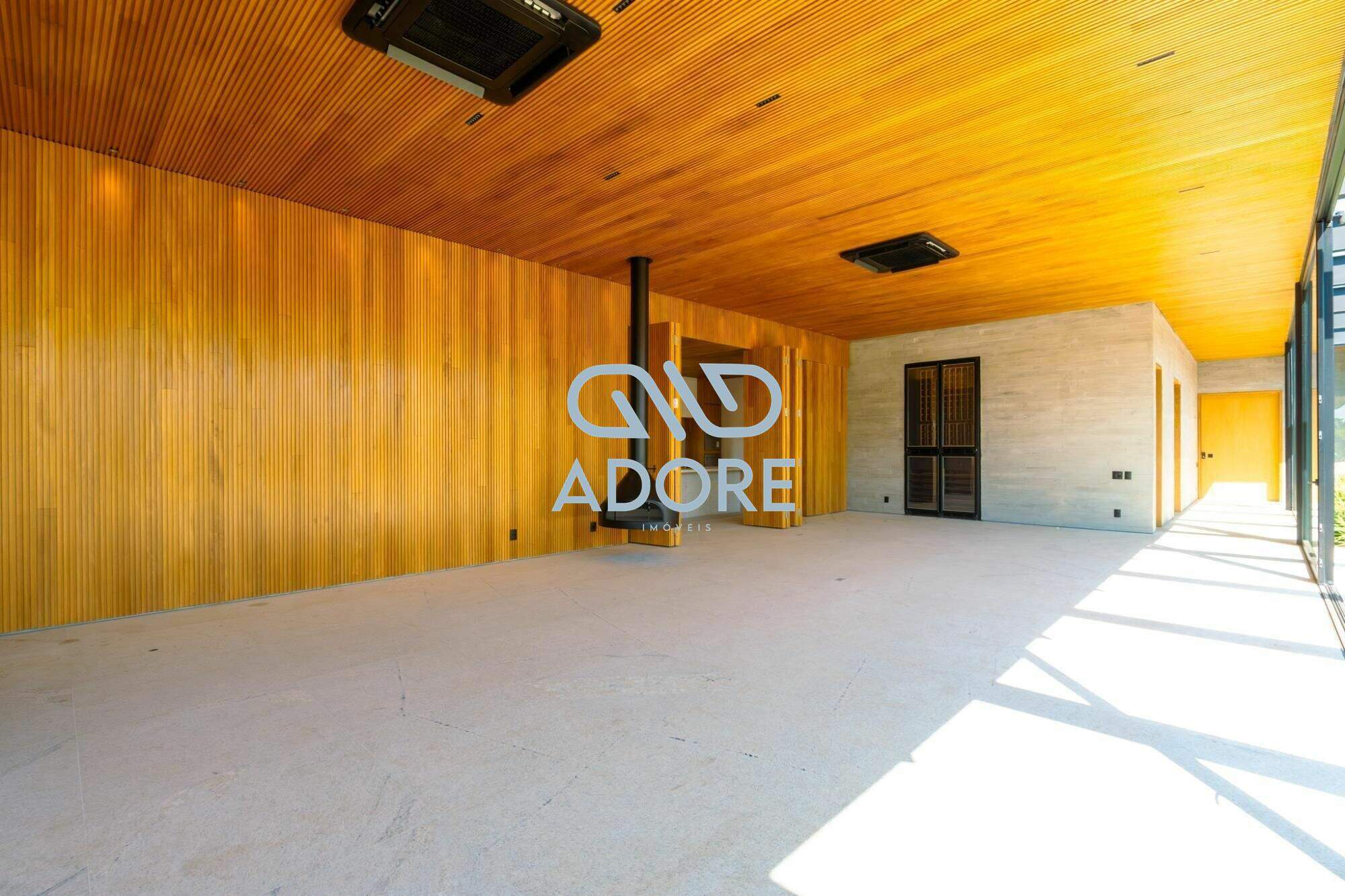 Casa de Condomínio à venda no Condomínio Terras de São José II : 