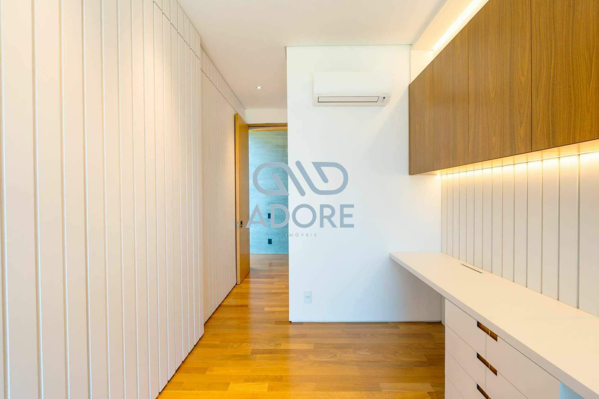 Casa de Condomínio à venda no Condomínio Terras de São José II : 