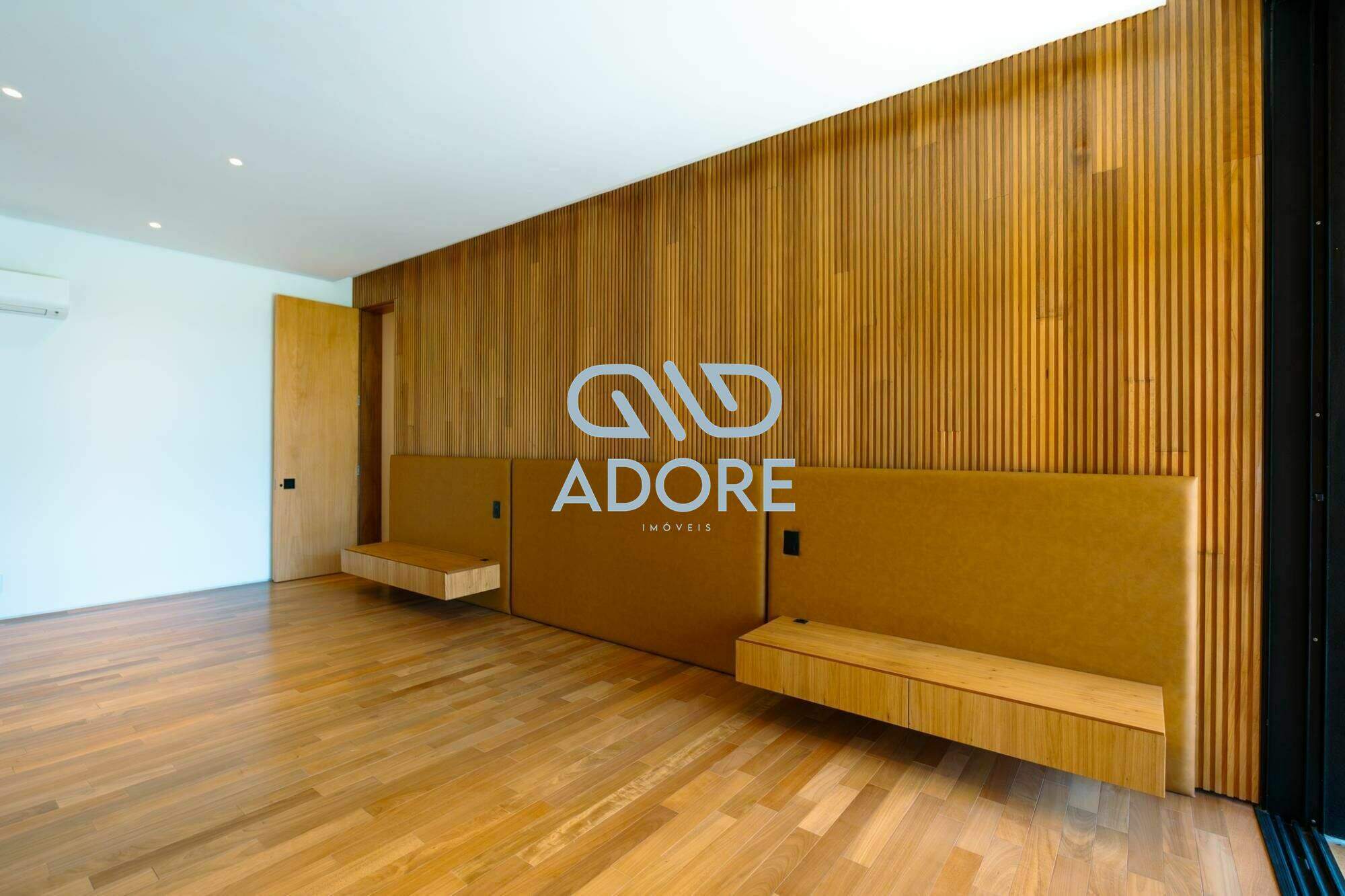 Casa de Condomínio à venda no Condomínio Terras de São José II : 