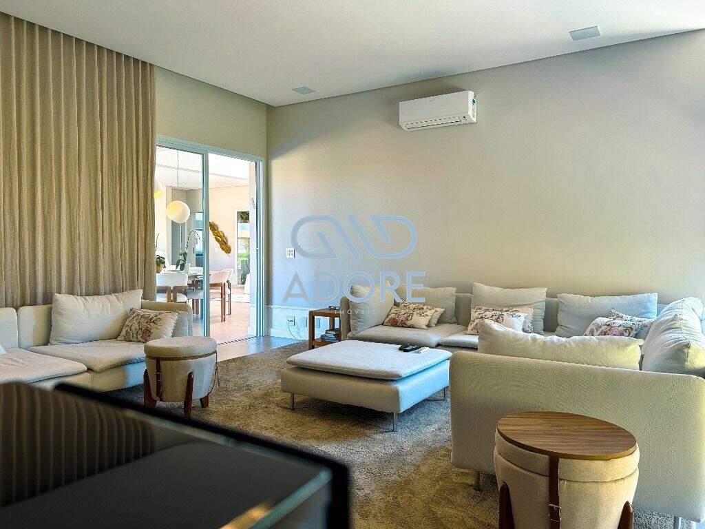 Casa de Condomínio à venda no Condomínio Terras de São José II : 