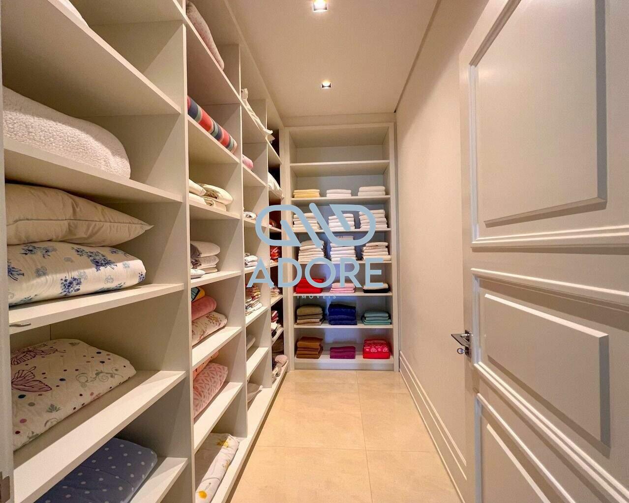 Casa de Condomínio à venda no Condomínio Terras de São José II : 