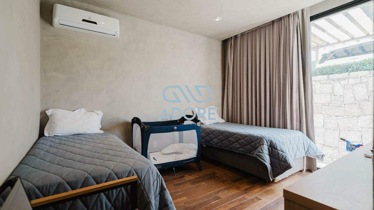 Casa de Condomínio à venda no Condomínio Terras de São José II : 