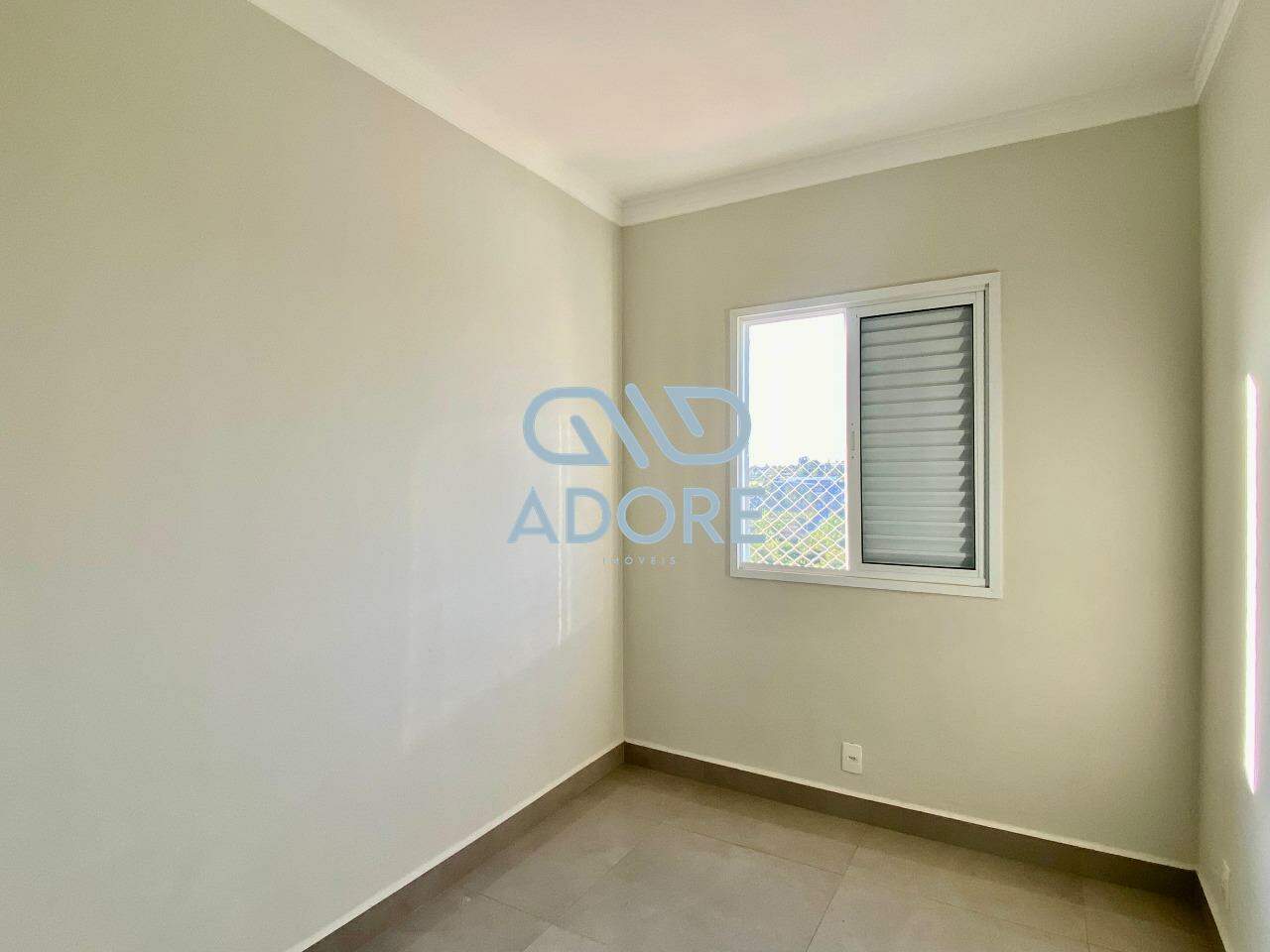 Apartamento à venda no Edifício Jardim dos Taperás: 