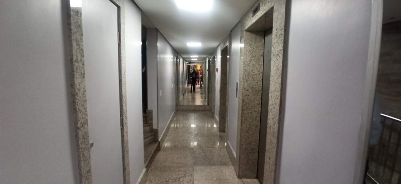 Sala à venda no Centro: 