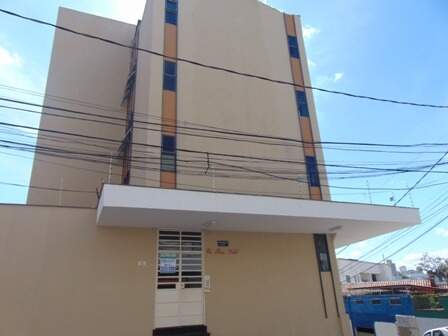 Sala para aluguel no Nova Suíça: 