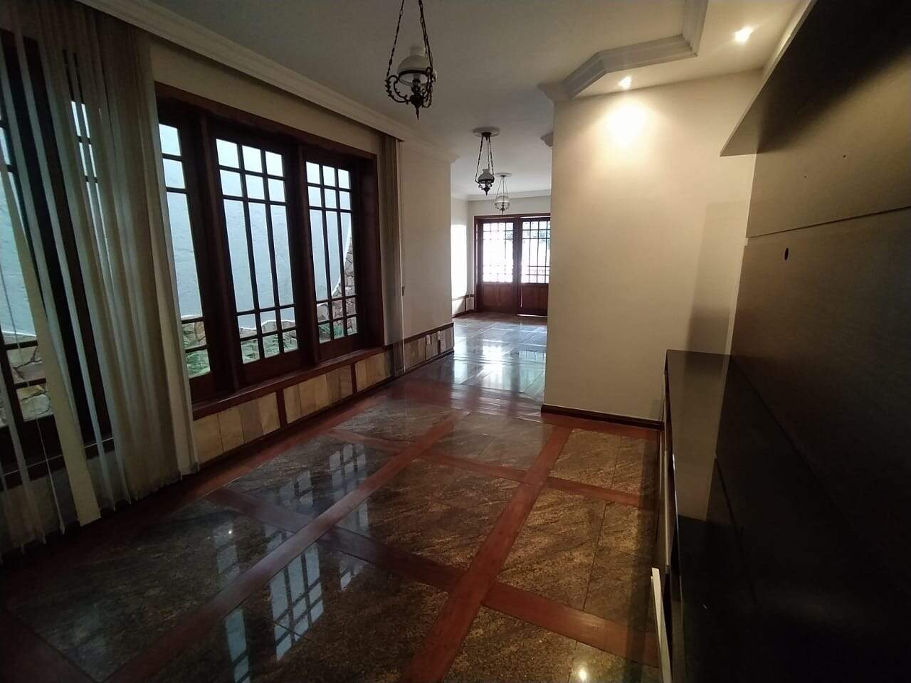 Casa à venda no Caiçara: 