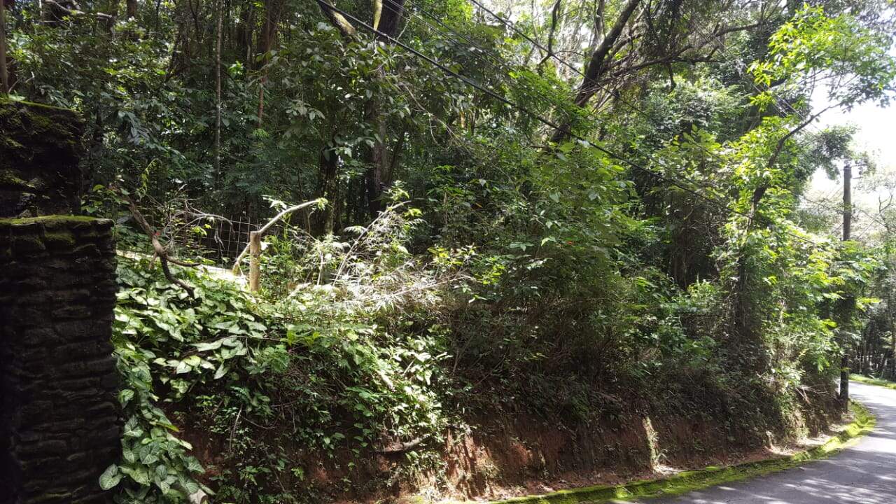 Lote à venda no Retiro do Chalé: 