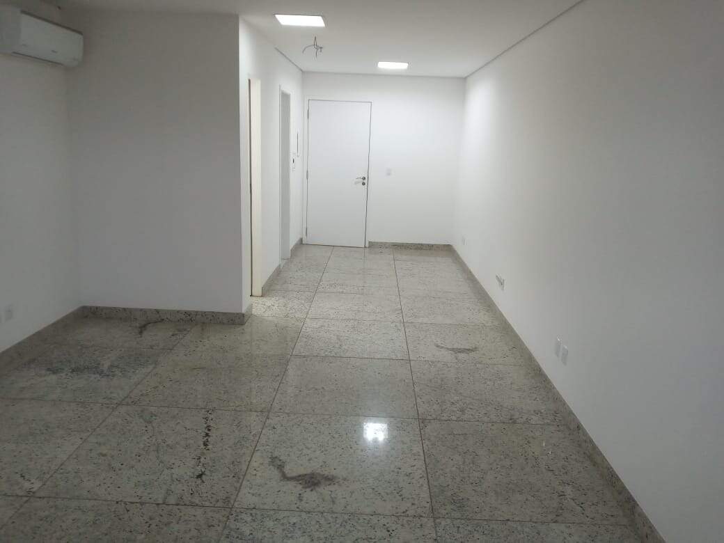 Sala à venda no Santa Tereza: 