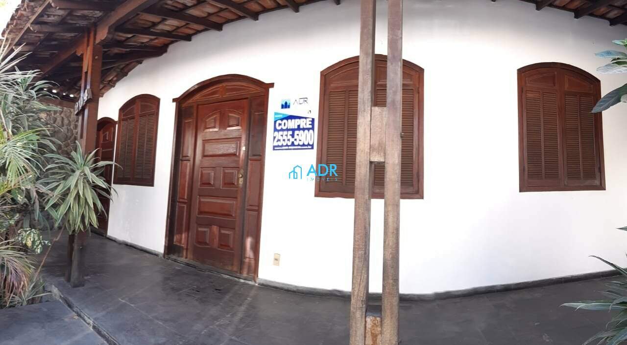 Casa à venda no Prado: 