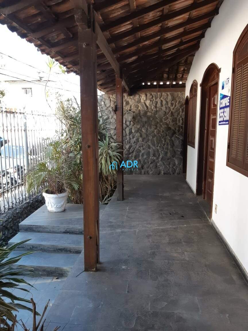 Casa à venda no Prado: 
