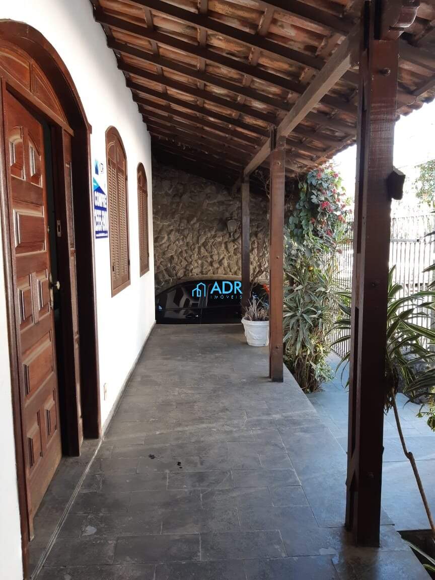 Casa à venda no Prado: 