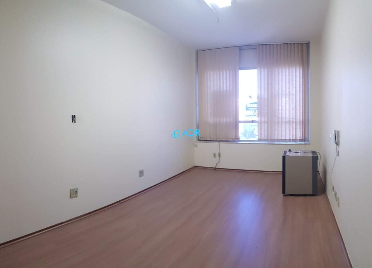 Sala à venda no Funcionários: 