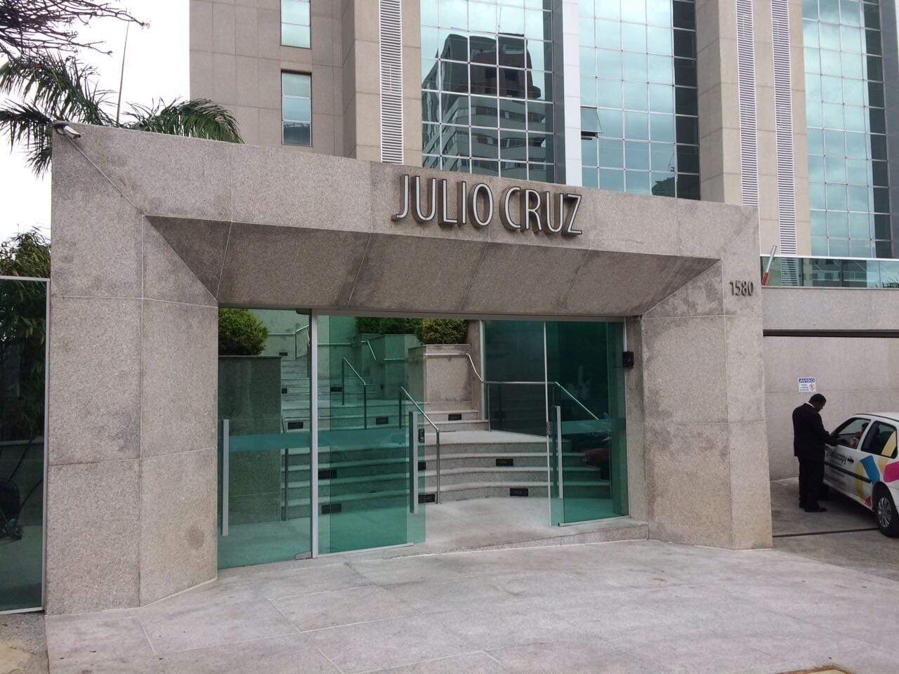 Andar à venda no Gutierrez: 