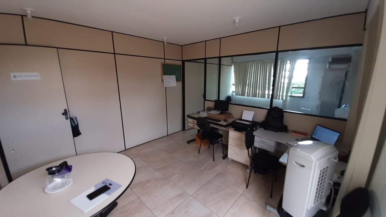 Sala à venda no São Lucas: 