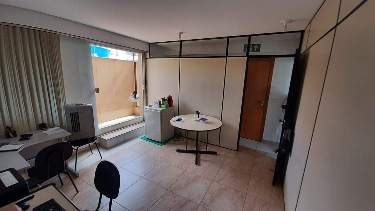 Sala à venda no São Lucas: 