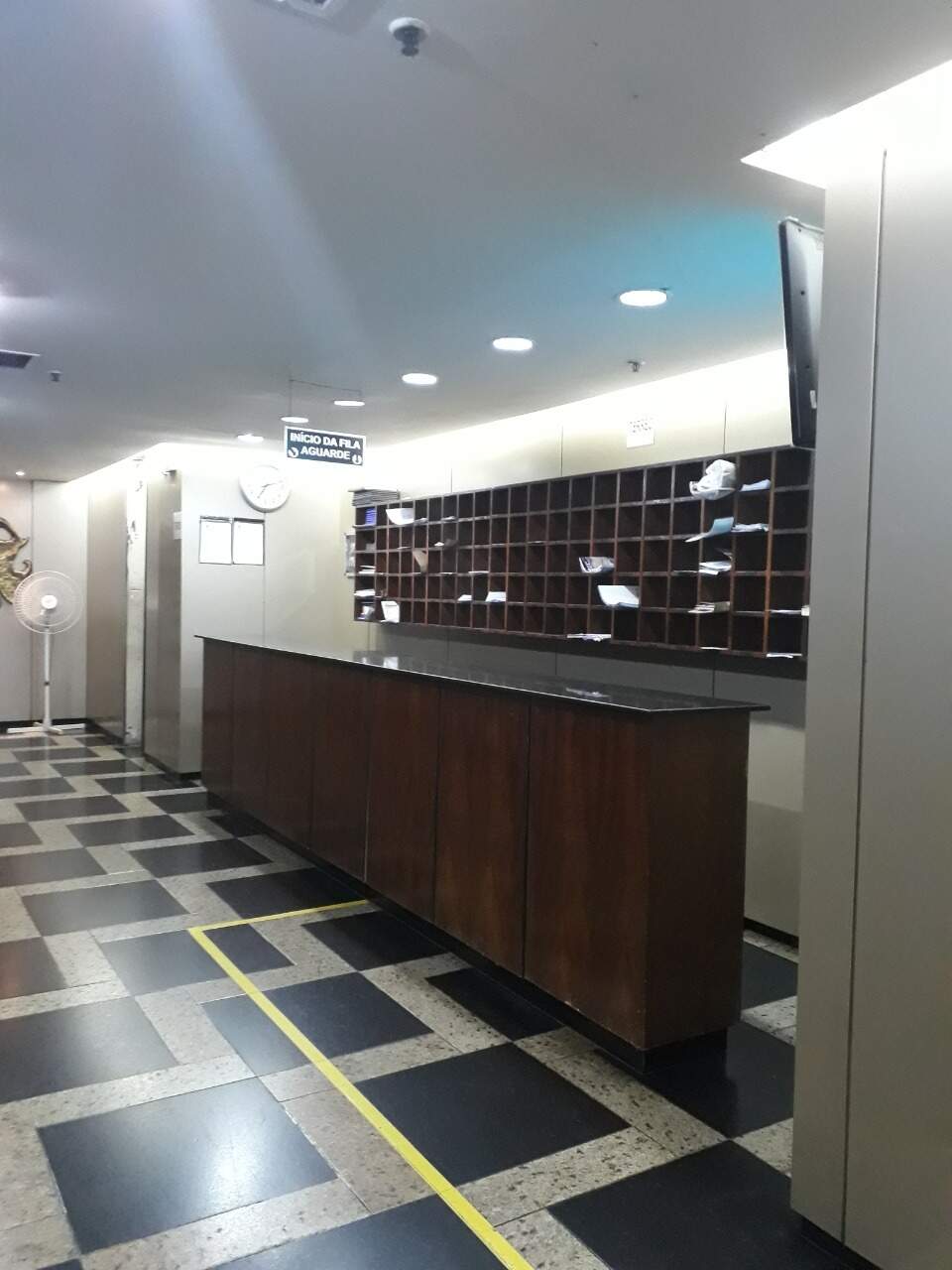 Sala à venda no Centro: 