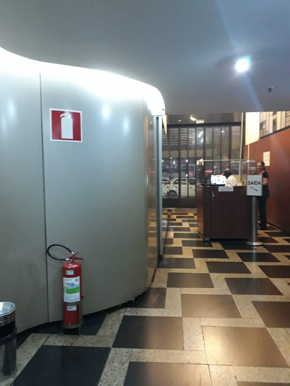 Sala à venda no Centro: 