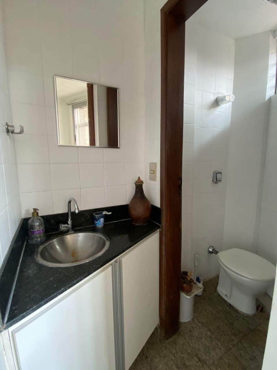 Sala à venda no Carmo: 