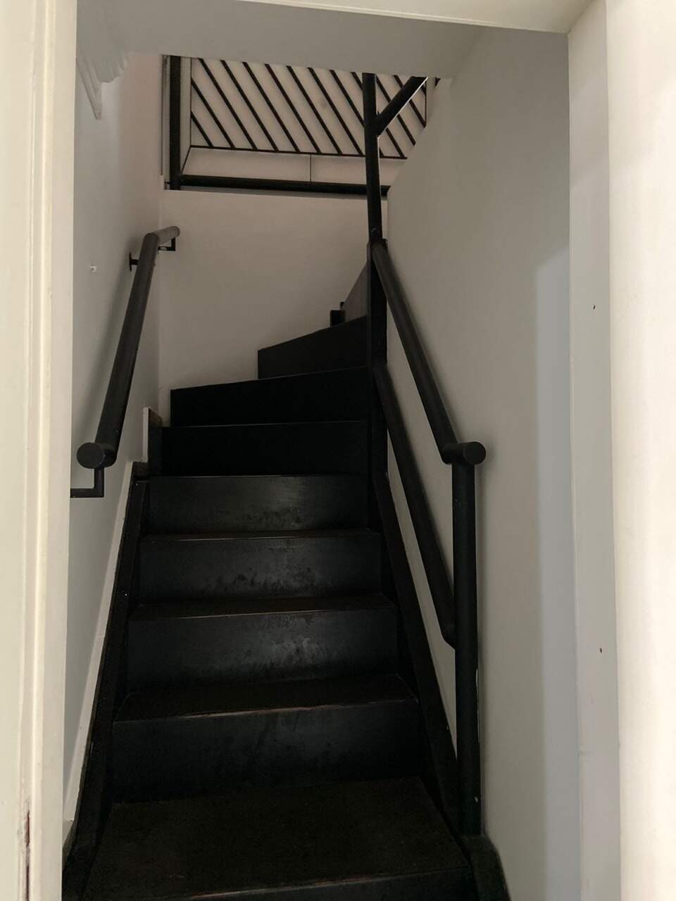 Sala à venda no Carmo: 