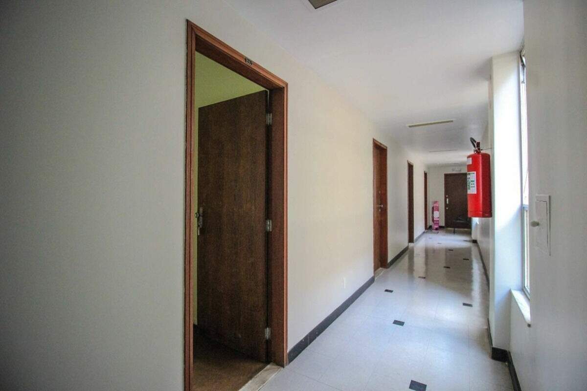 Sala à venda no Savassi: 