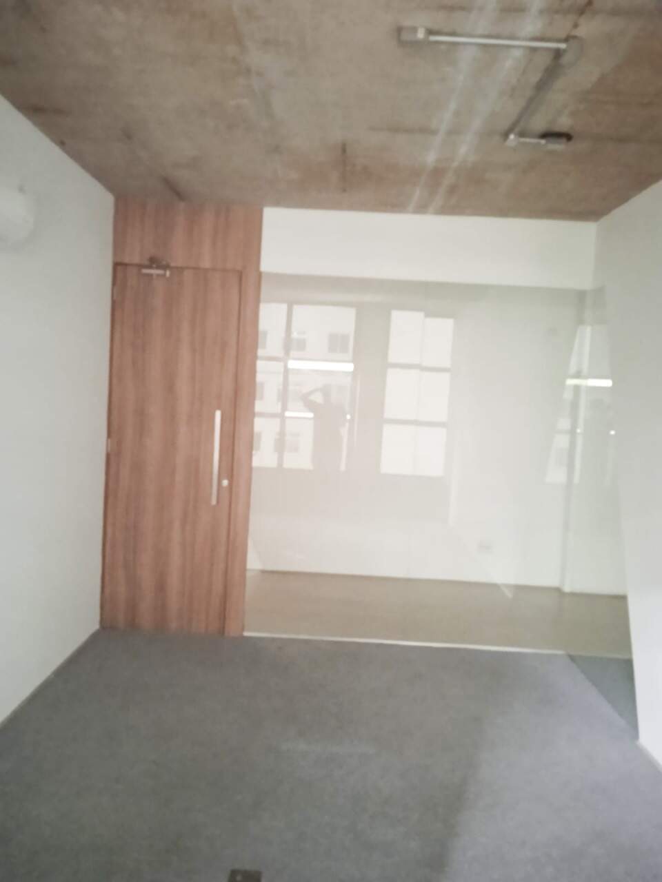 Sala à venda no Santa Efigênia: 