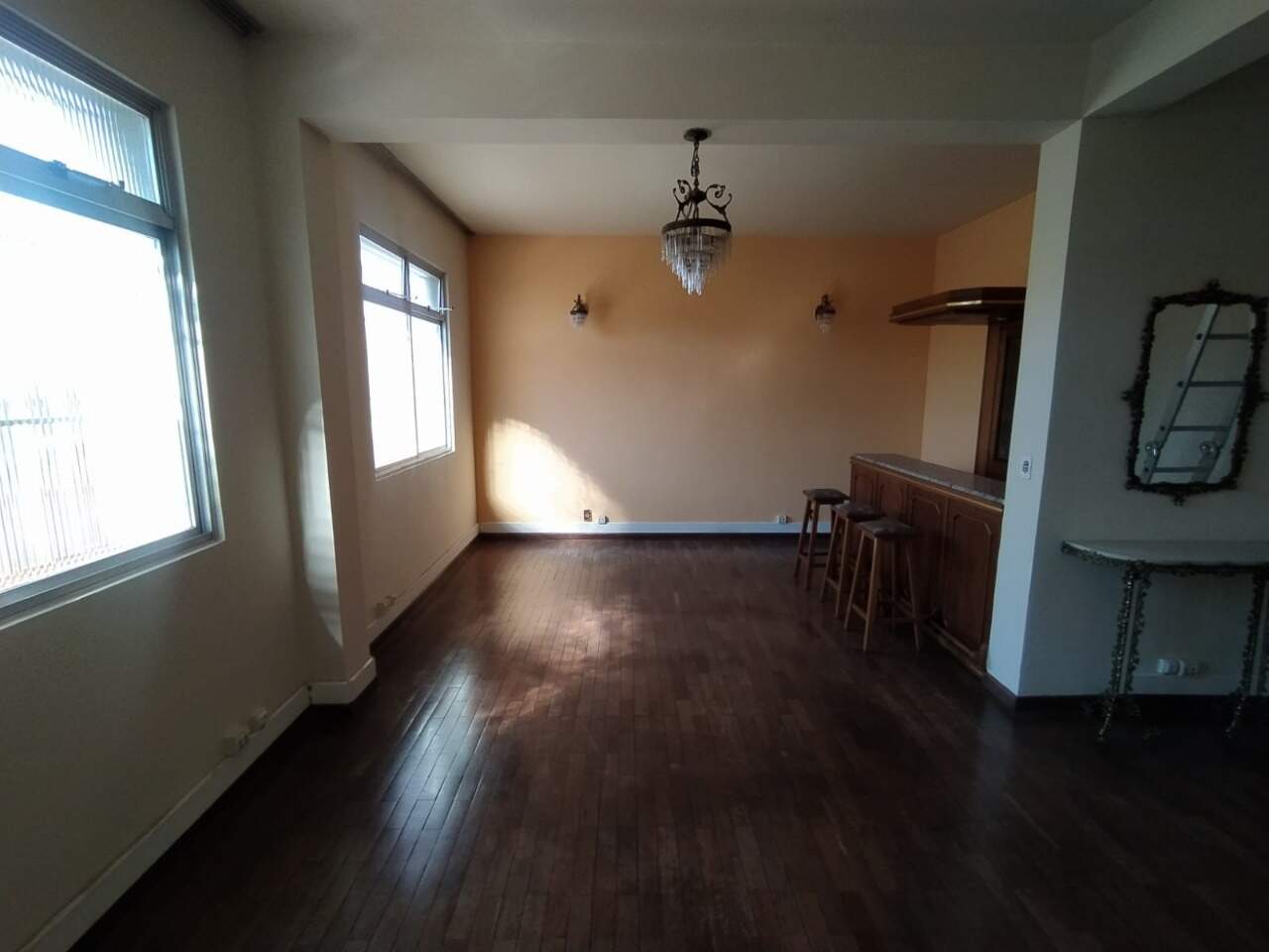 Casa Triplex à venda no Carlos Prates: 