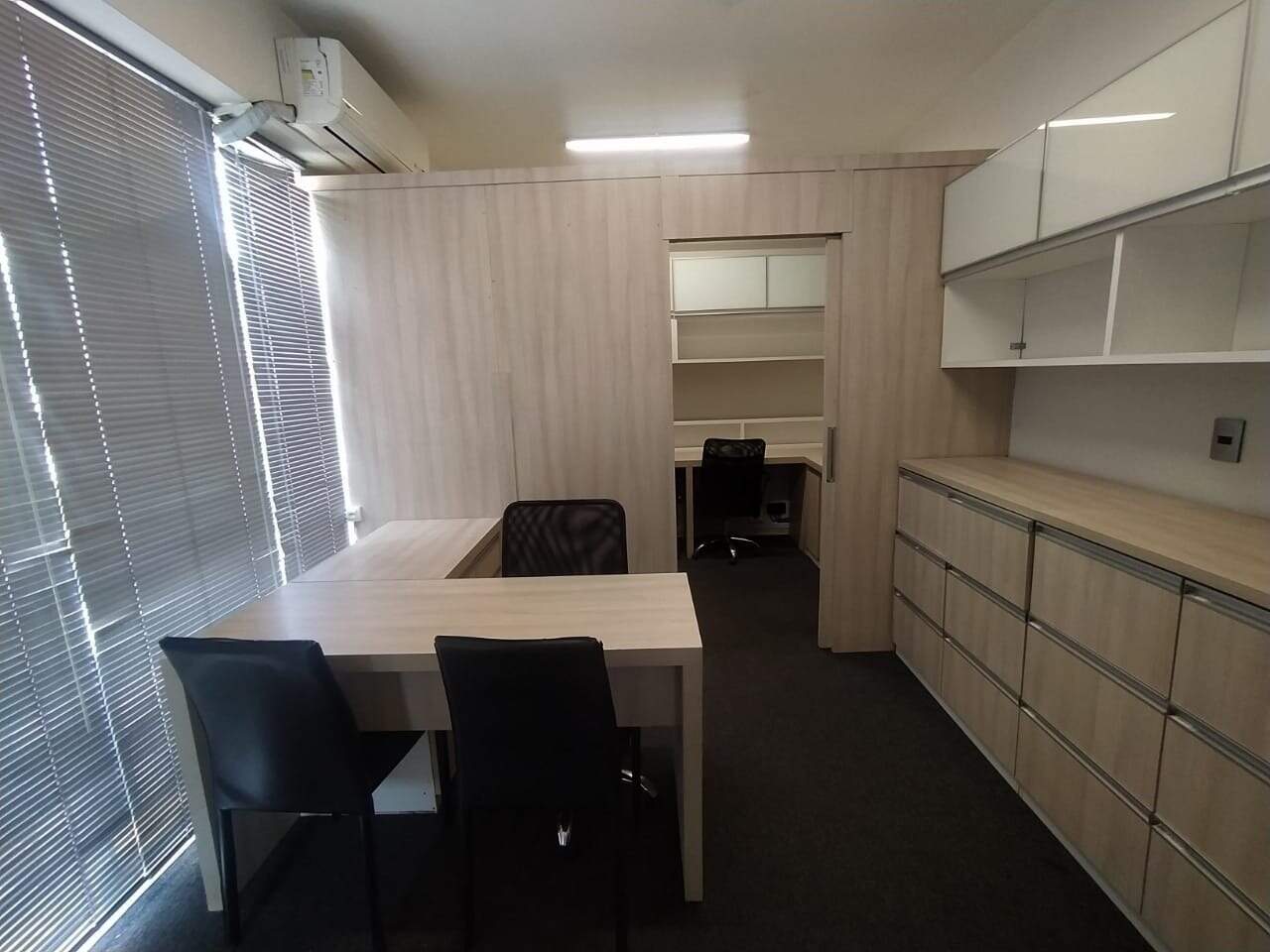 Sala à venda no SANTO AGOSTINHO: 