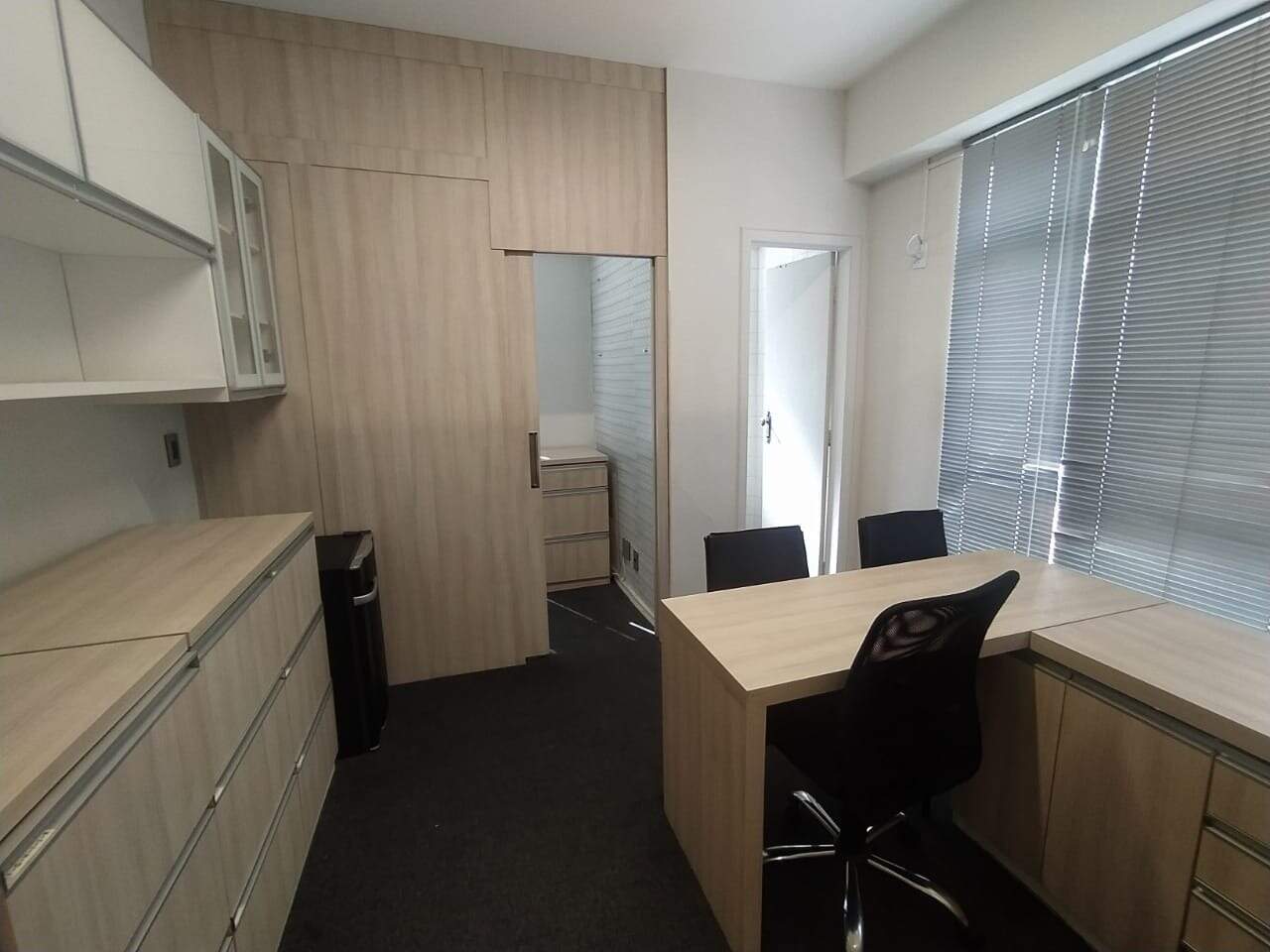 Sala à venda no SANTO AGOSTINHO: 