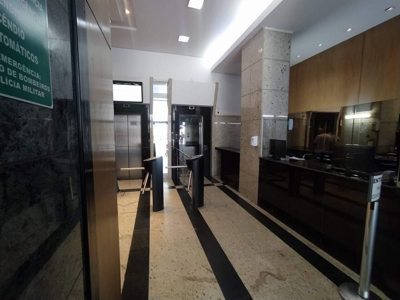 Sala à venda no Estoril: 