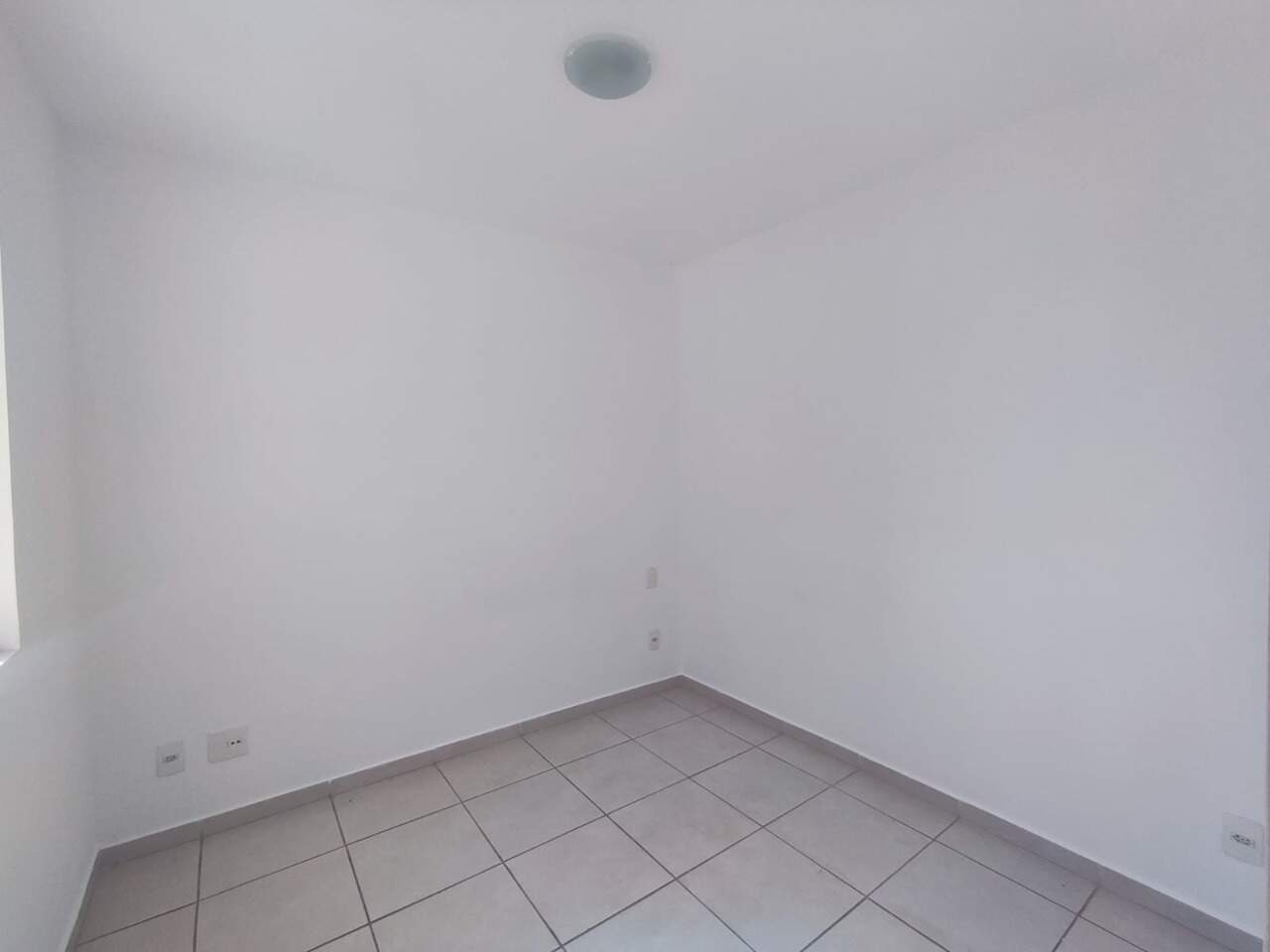 Apartamento à venda no Cinquentenário: 