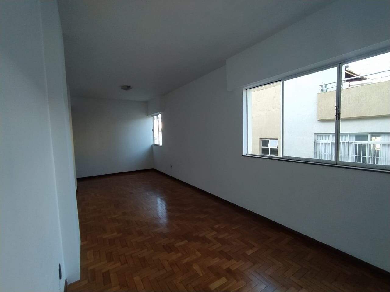 Apartamento à venda no Prado: 