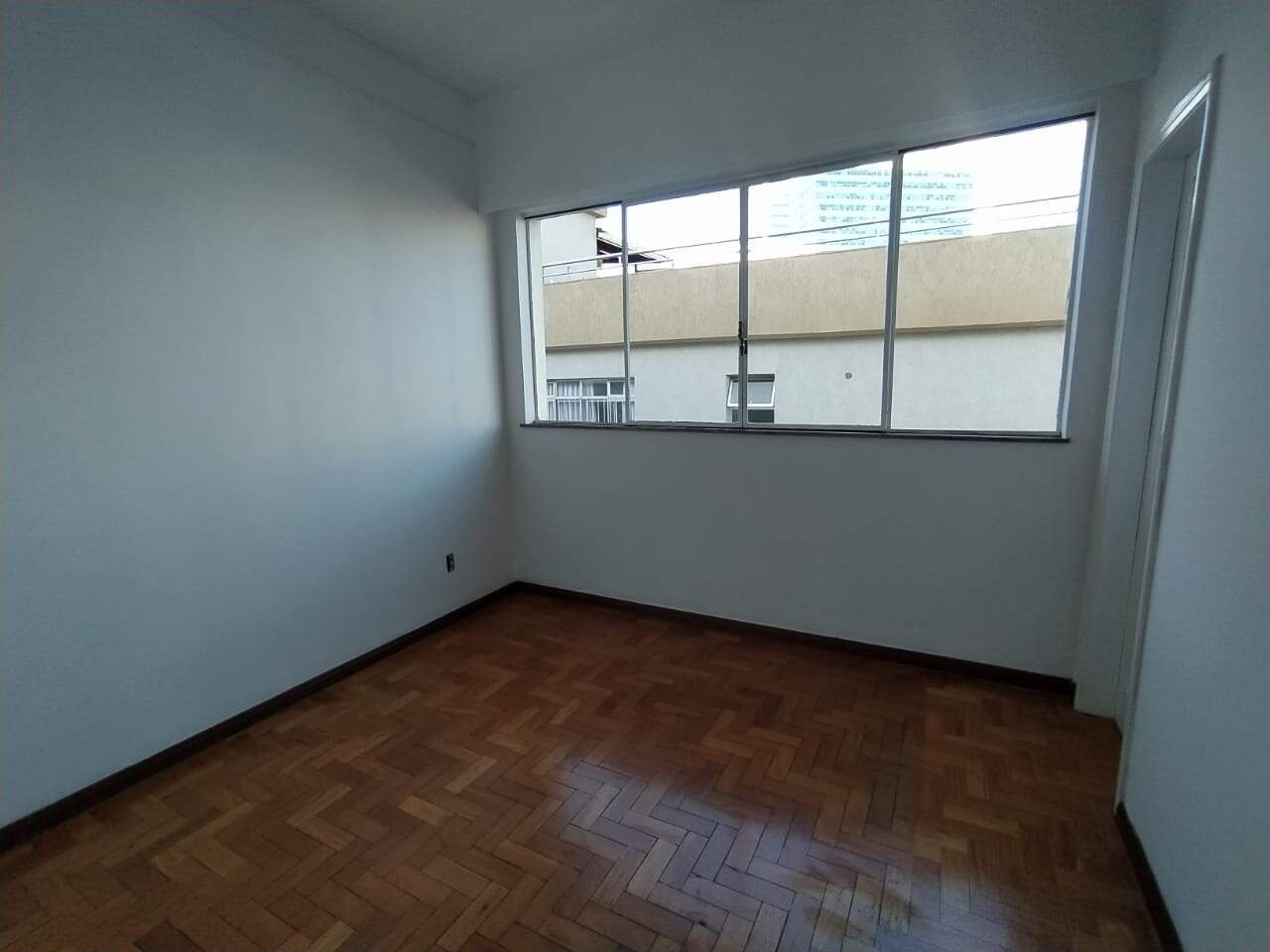 Apartamento à venda no Prado: 