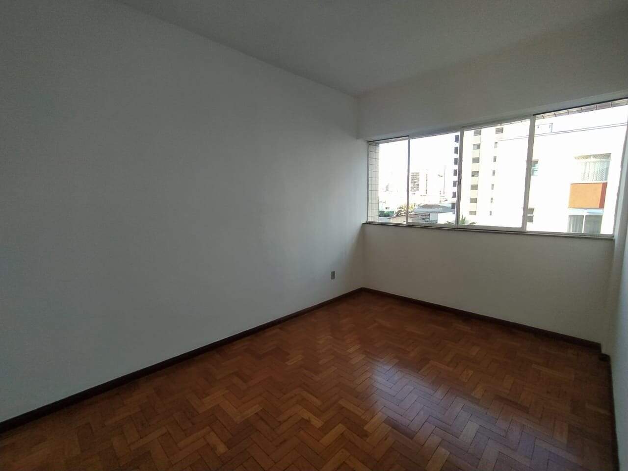 Apartamento à venda no Prado: 