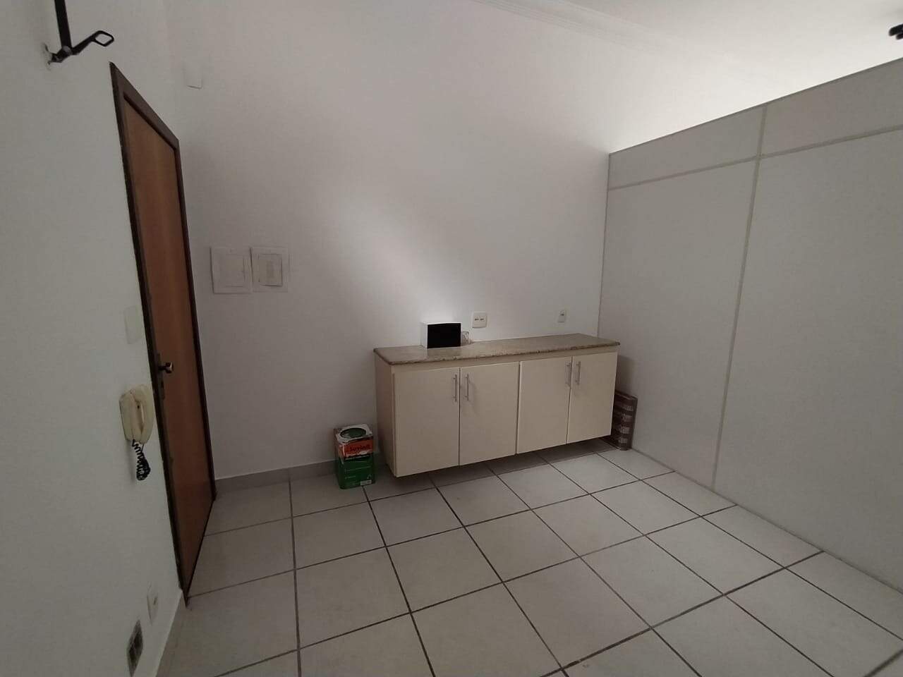 Conjunto de Salas à venda no Prado: 