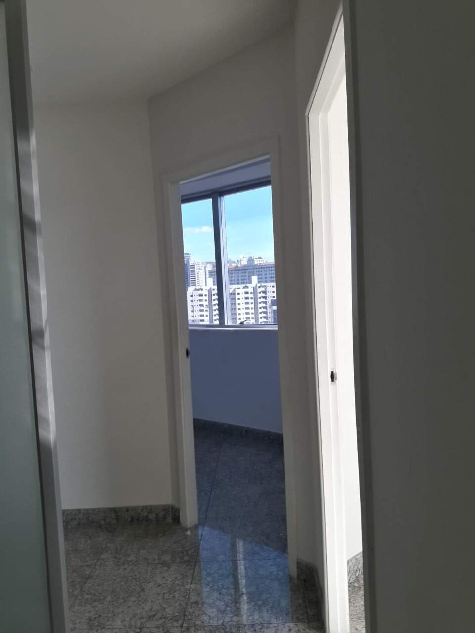 Sala à venda no Santa Tereza: 