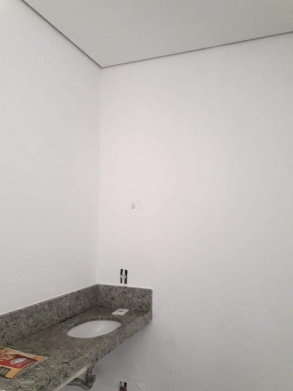 Sala à venda no Santa Tereza: 
