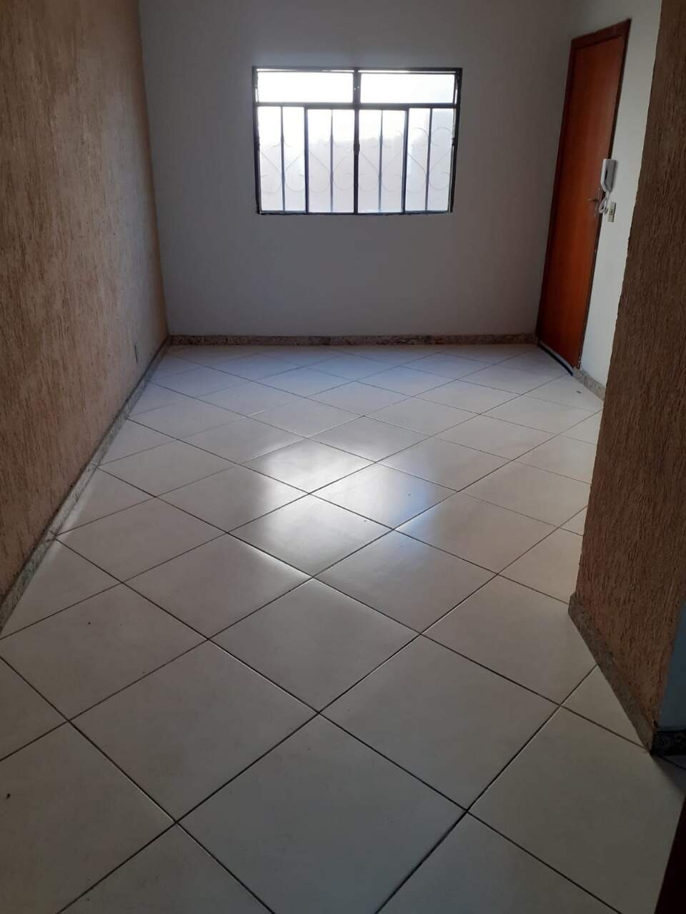 Casa geminada à venda no Novo Glória: 