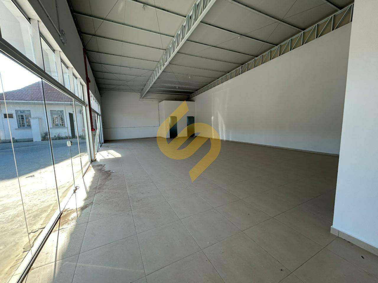 Comercial para aluguel no Primavera: 