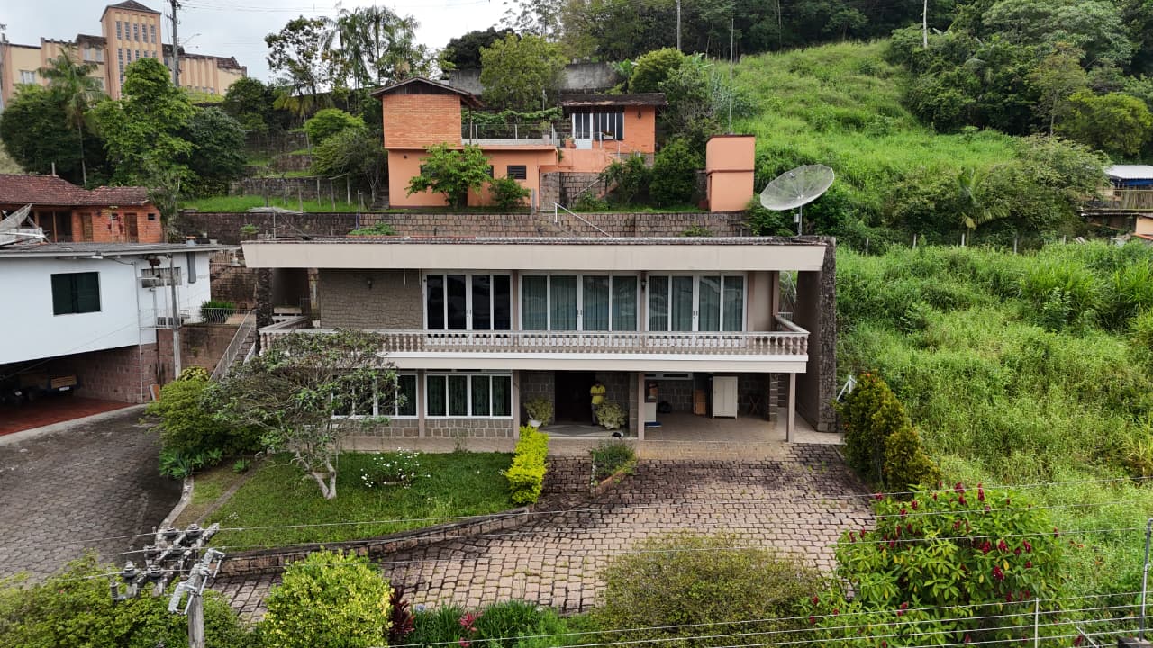 Casa para aluguel no Centro: 
