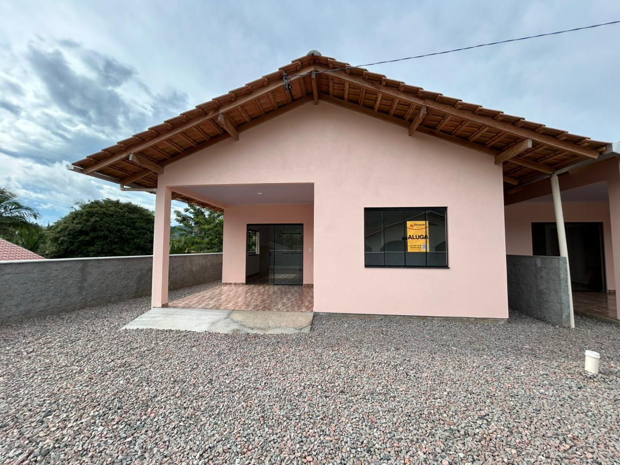 Casa para aluguel no Dalbérgia: 