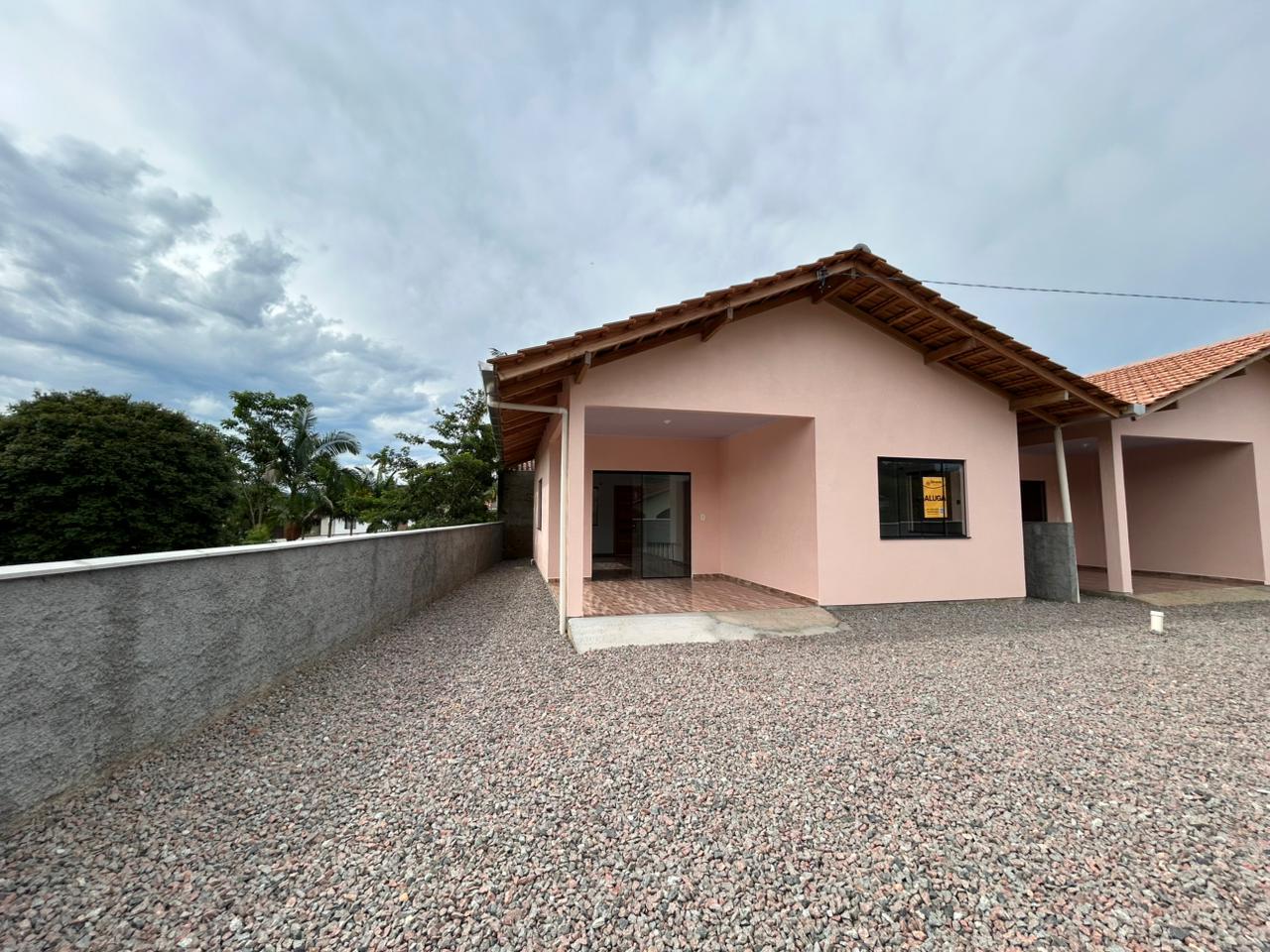 Casa para aluguel no Dalbérgia: 